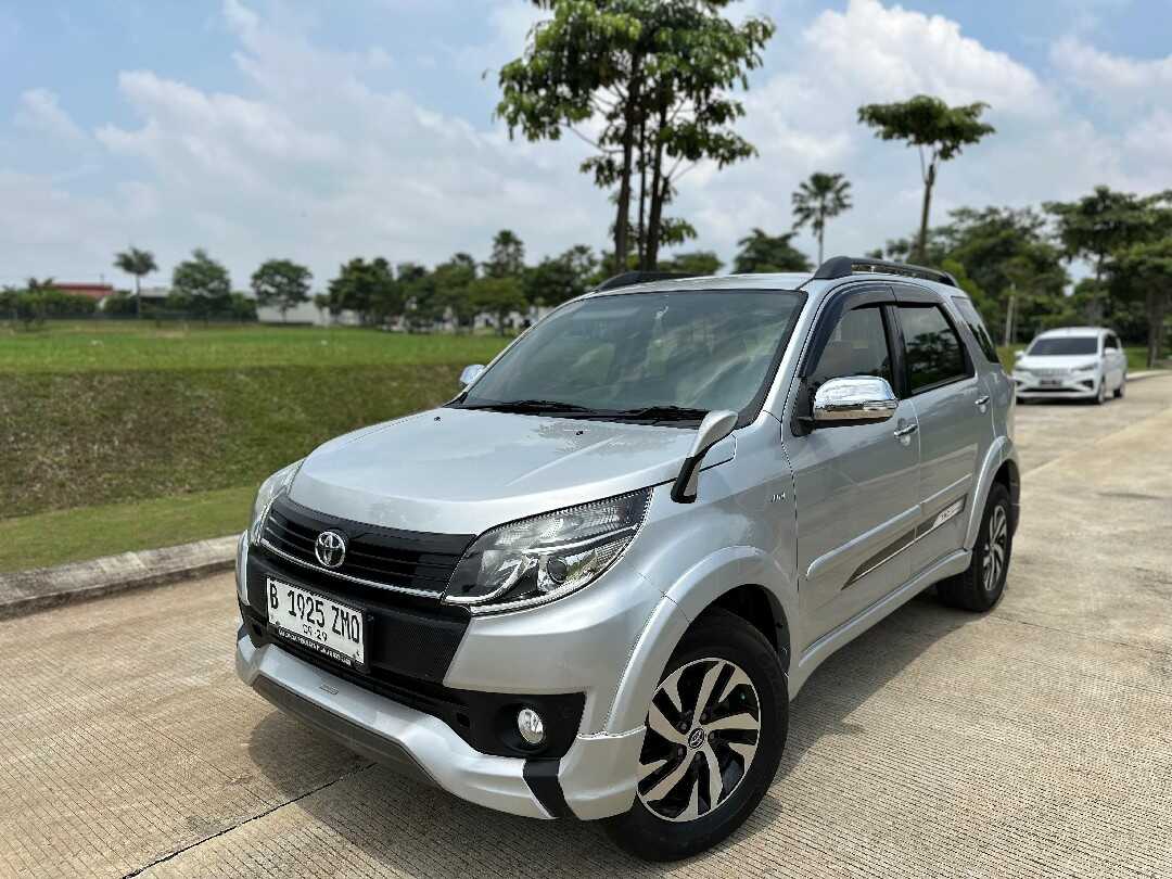 2015 Toyota Rush 1.5 S - Foto 1 dari 10