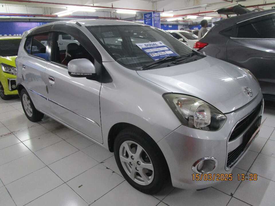 2017 Daihatsu Ayla 1.0 X - Foto 1 dari 6