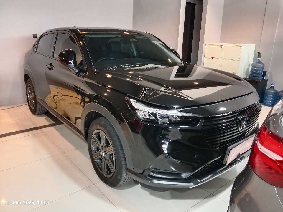 2023 Honda HR-V 1.5 E - Foto 1 dari 6