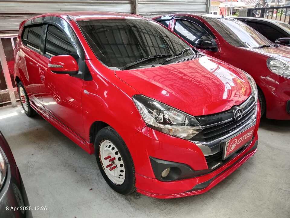 2017 Daihatsu Ayla 1.2 R - Foto 1 dari 6