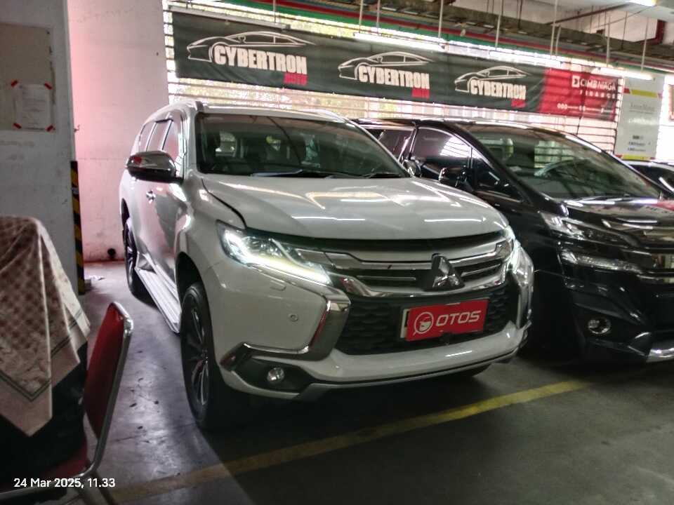 2018 Mitsubishi Pajero Sport 2.4 Dakar - Foto 1 dari 6