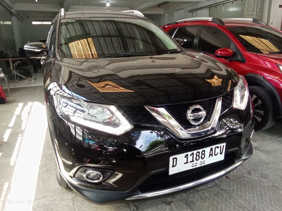 2015 Nissan X-Trail 2.5 - Foto 1 dari 6