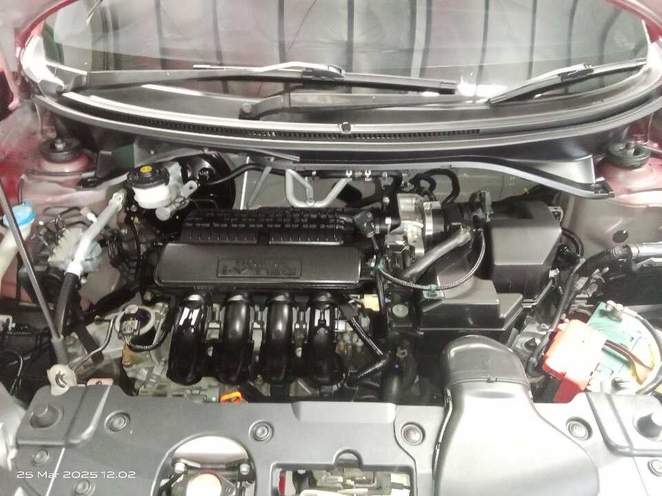 Foto Mobil Bekas Mesin Honda BR-V 1.5 E tahun 2016