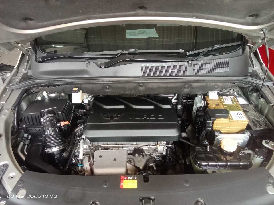 Foto Mobil Bekas Mesin Wuling Cortez 1.5 C T Lux tahun 2019