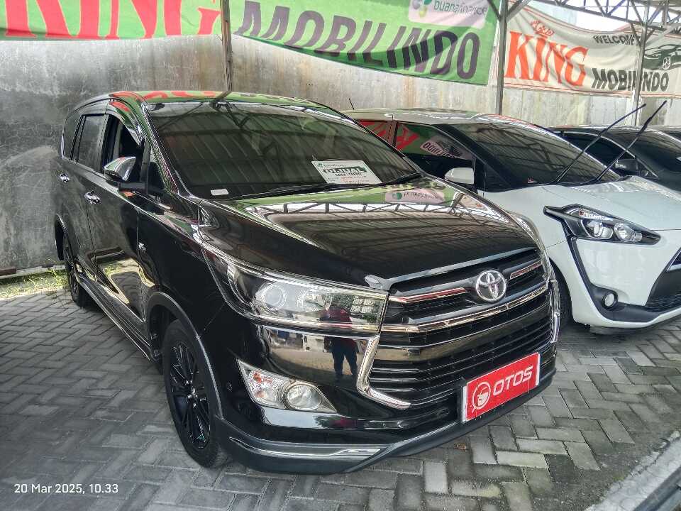 2019 Toyota Kijang Innova 2.0 Venturer - Foto 1 dari 6