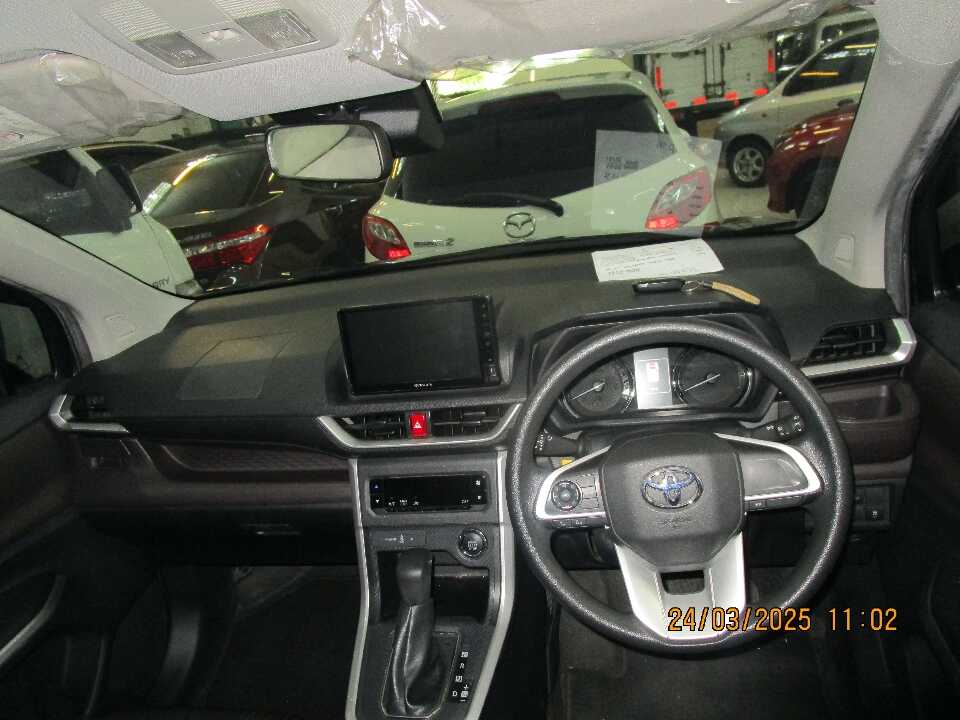 Foto Mobil Bekas Dashboard Toyota Avanza 1.5 G tahun 2021