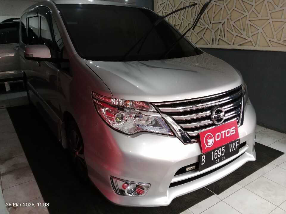 2015 Nissan Serena 2.0 Highway Star - Foto 1 dari 6