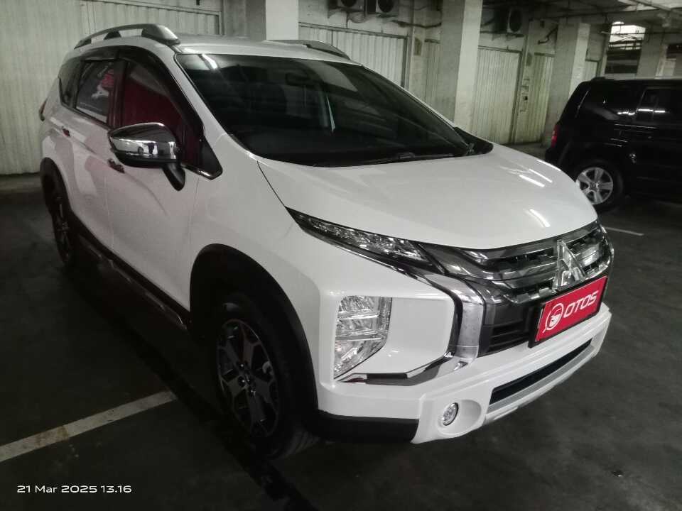 2019 Mitsubishi Xpander 1.5 Cross - Foto 1 dari 6