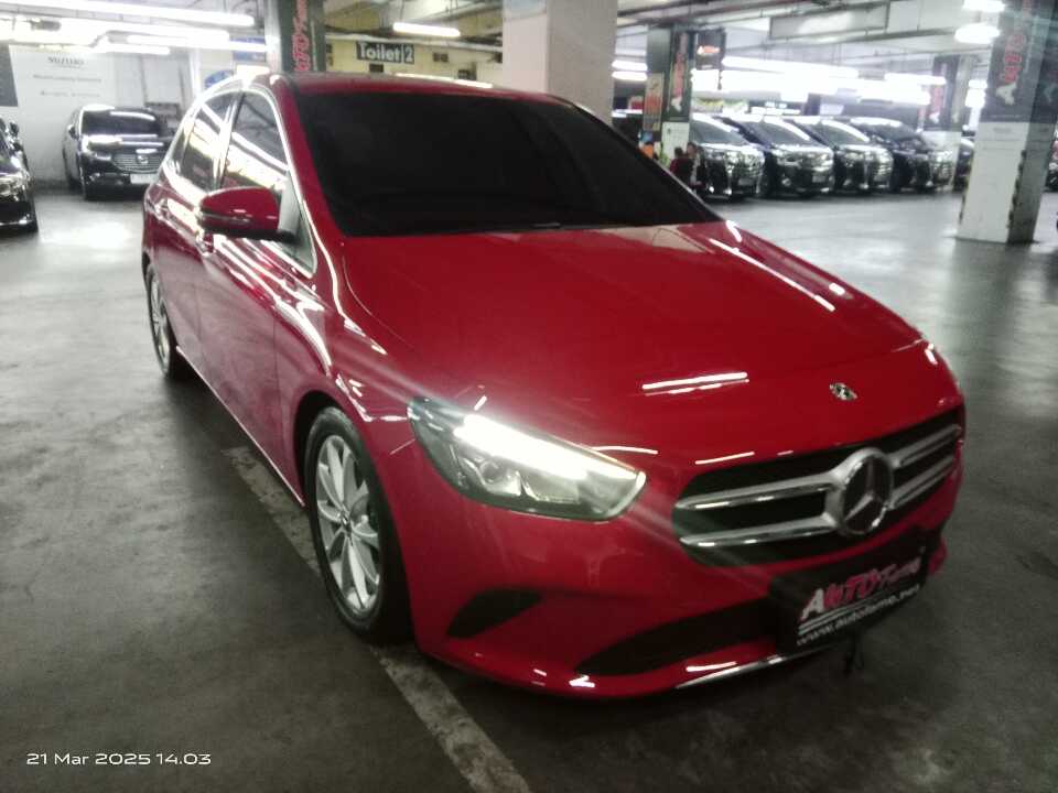 2019 Mercedes-Benz B200 1.3 - Foto 1 dari 6