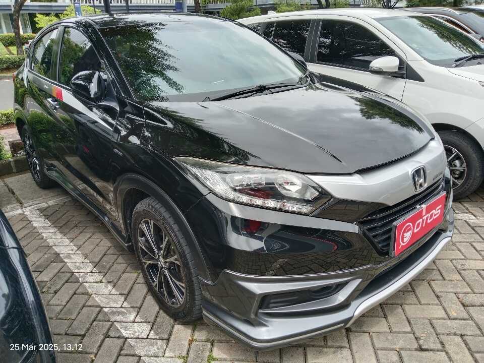 2016 Honda HR-V 1.8 - Foto 1 dari 6