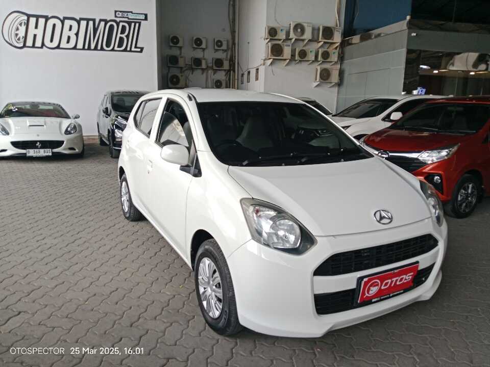 2016 Daihatsu Ayla 1.0 M - Foto 1 dari 9