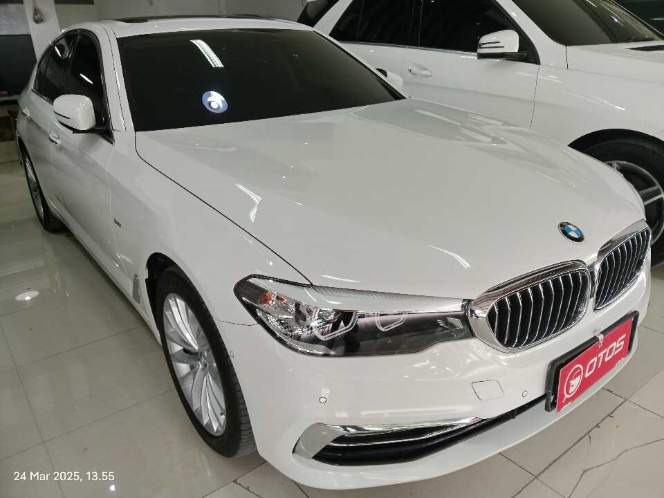2018 BMW 530i 2.0 - Foto 1 dari 6