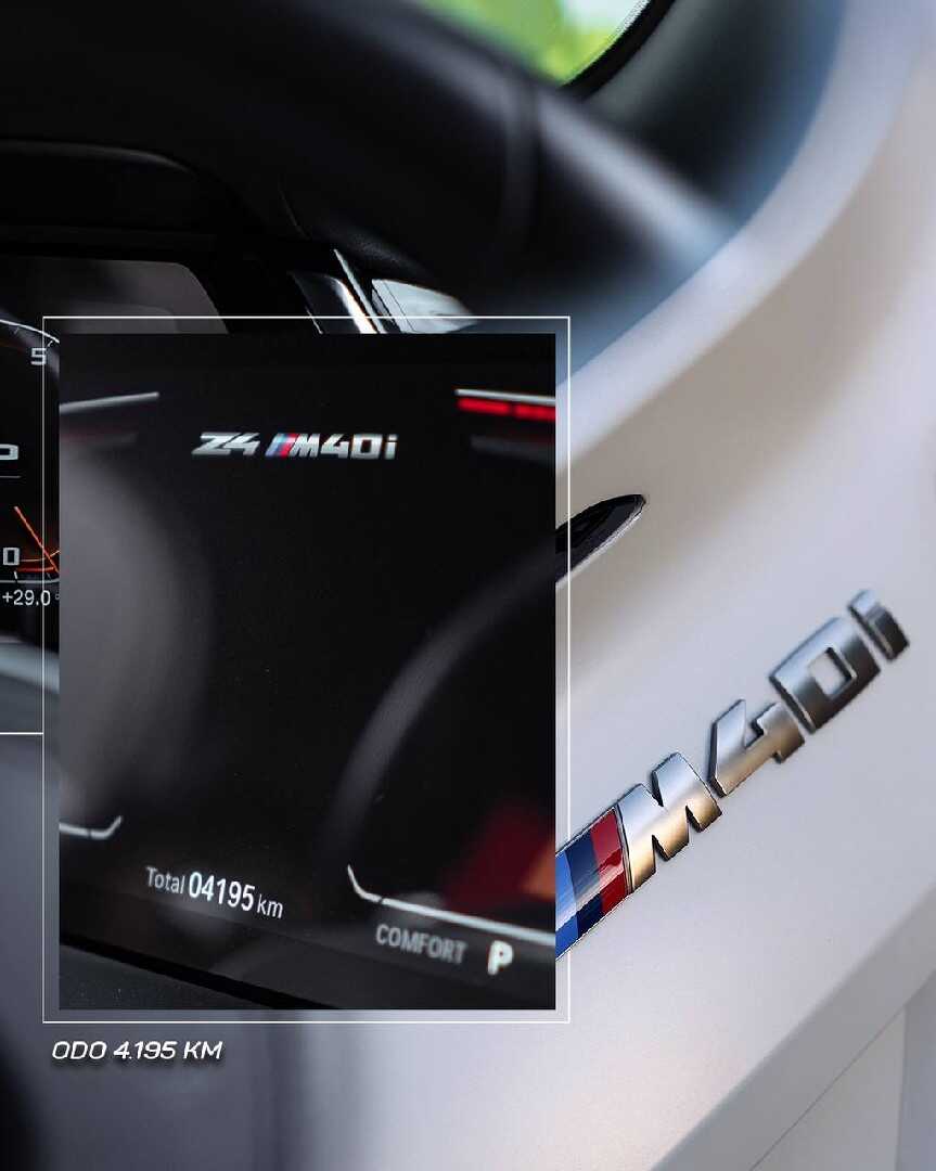 Foto Mobil Bekas Odometer BMW Z4 3.0 tahun 2023
