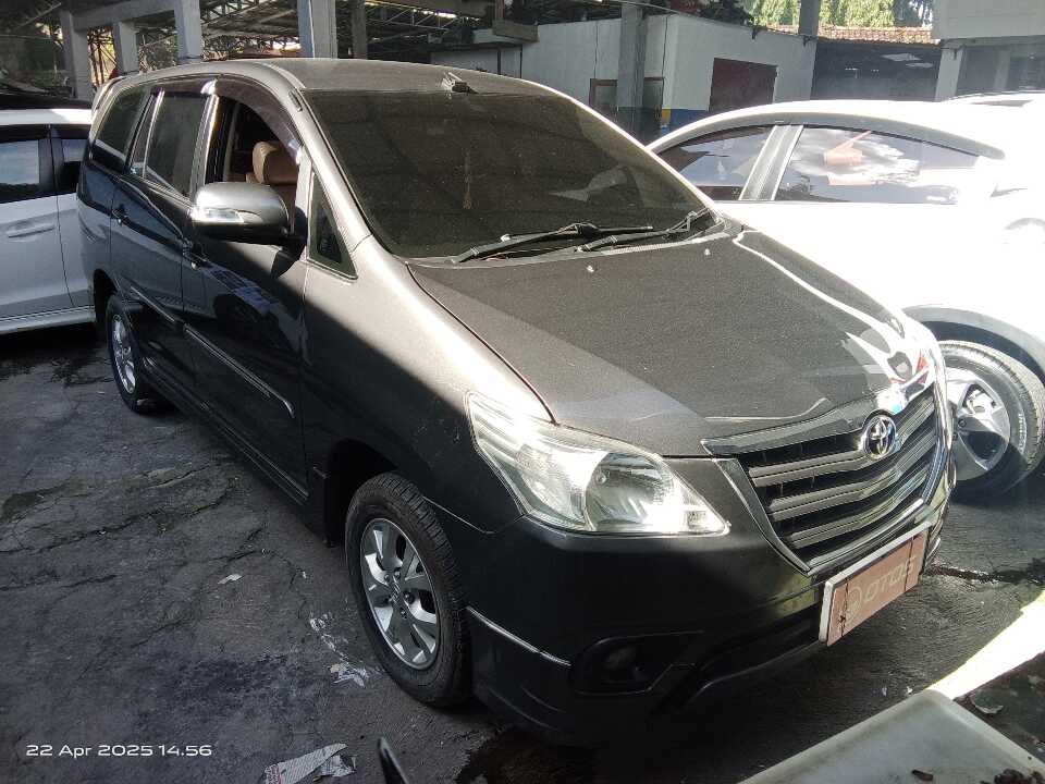 2014 Toyota Kijang Innova 2.0 G Luxury - Foto 1 dari 6