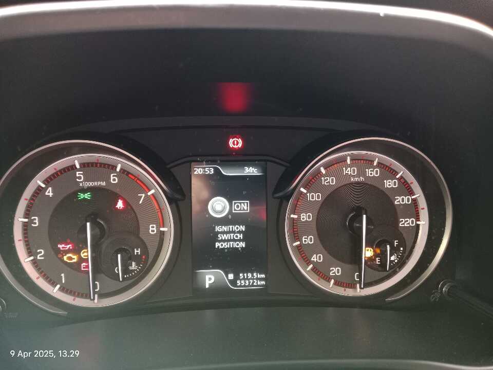 Foto Mobil Bekas Odometer Suzuki XL7 1.5 Alpha tahun 2020