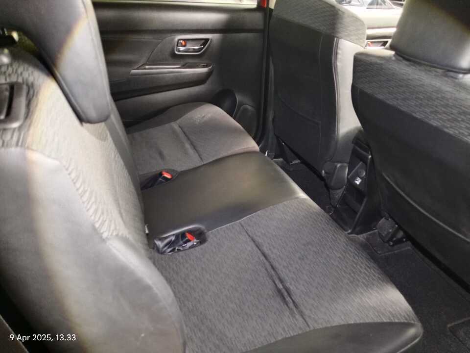 Foto Mobil Bekas Kabin Belakang Suzuki XL7 1.5 Alpha tahun 2020