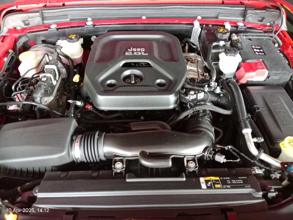 Foto Mobil Bekas Mesin Jeep Wrangler 2.0 Rubicon 4-Door tahun 2020