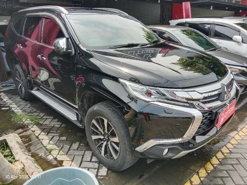 2019 Mitsubishi Pajero Sport 2.4 Dakar - Foto 1 dari 6