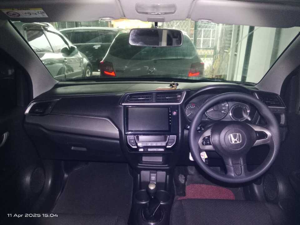 Foto Mobil Bekas Dashboard Honda BR-V 1.5 E tahun 2017