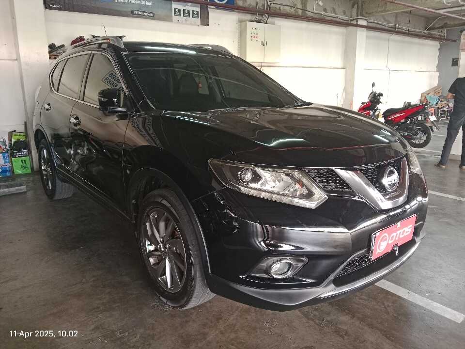 2017 Nissan X-Trail 2.5 - Foto 1 dari 6