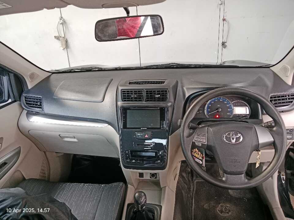 Foto Mobil Bekas Dashboard Toyota Avanza 1.3 G tahun 2021
