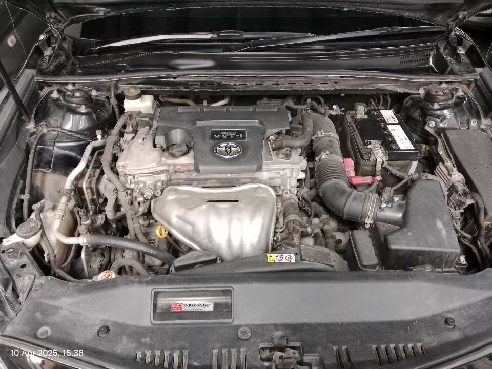 Foto Mobil Bekas Mesin Toyota Camry 2.5 V tahun 2020