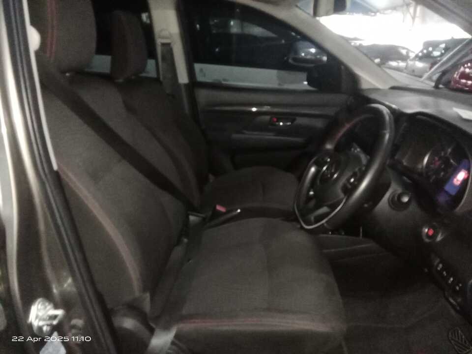 Foto Mobil Bekas Kabin Depan Suzuki Ertiga 1.5 Sport Hybrid tahun 2022