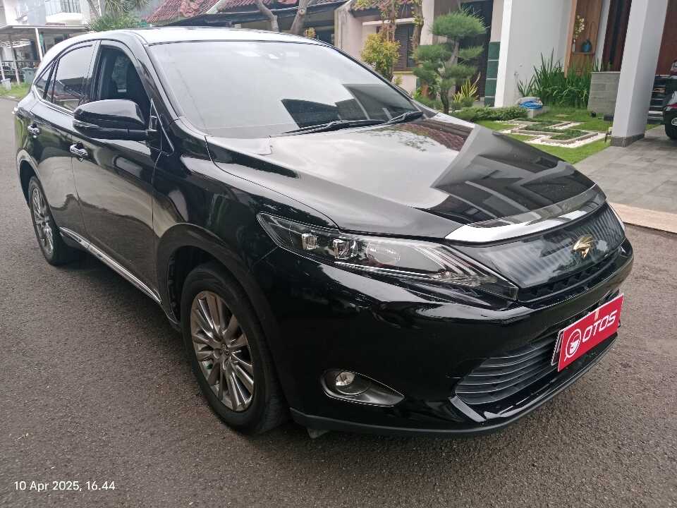 2016 Toyota Harrier 2.0 - Foto 1 dari 9