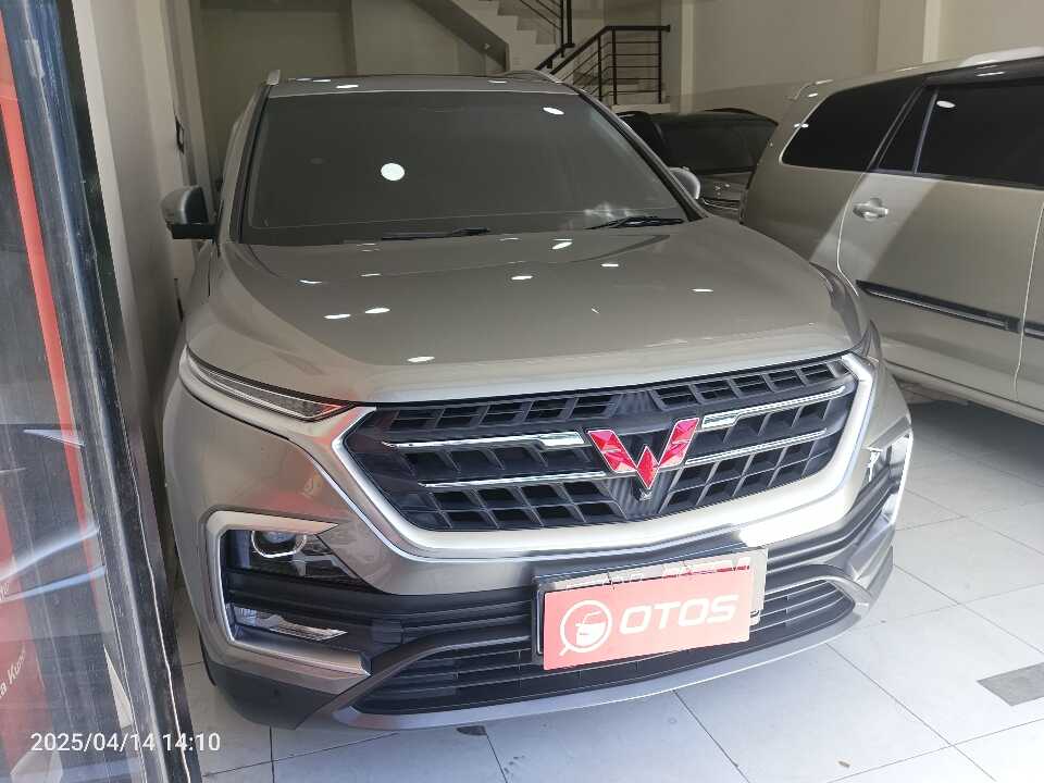 2021 Wuling Almaz 1.5 L T Lux - Foto 1 dari 6