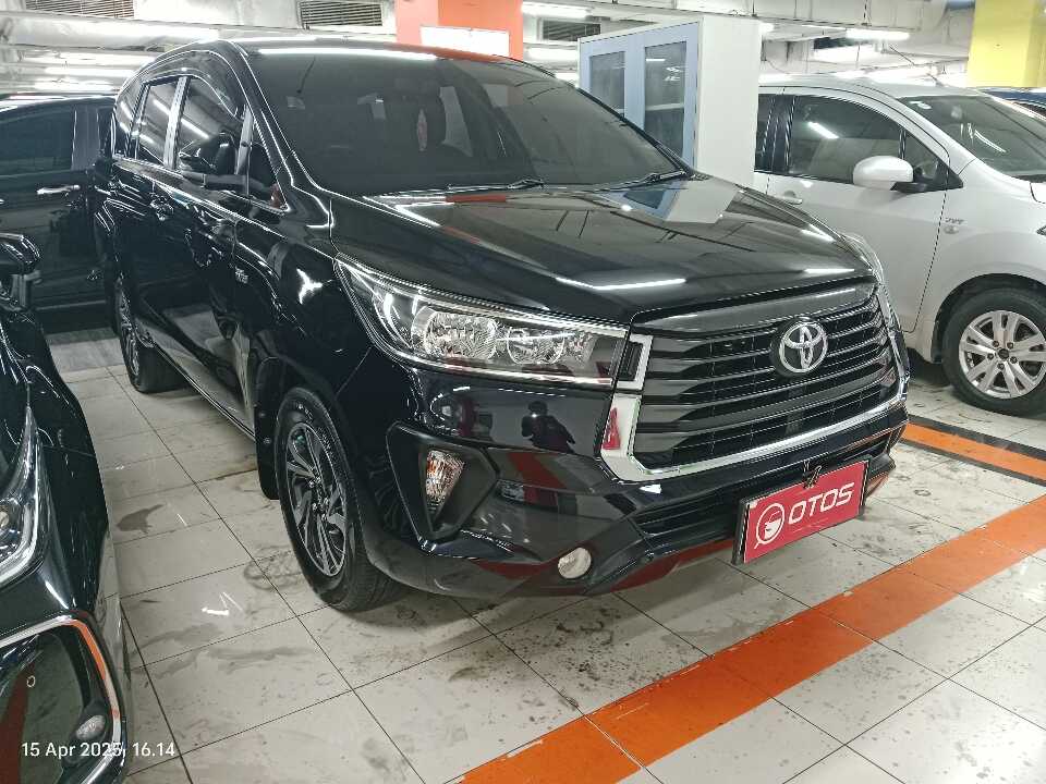 2022 Toyota Kijang Innova 2.0 G - Foto 1 dari 6