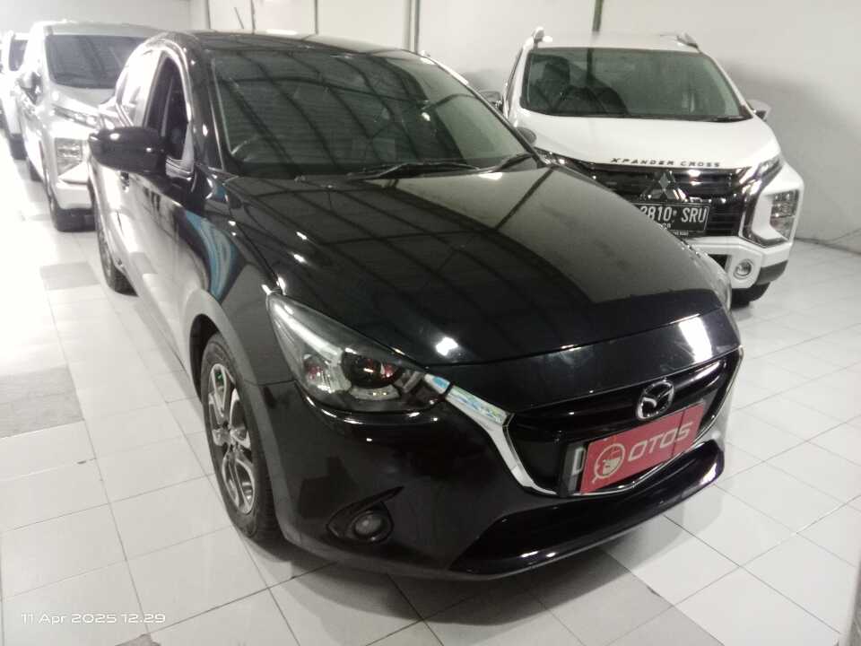 2015 Mazda 2 1.5 Skyactiv - Foto 1 dari 6