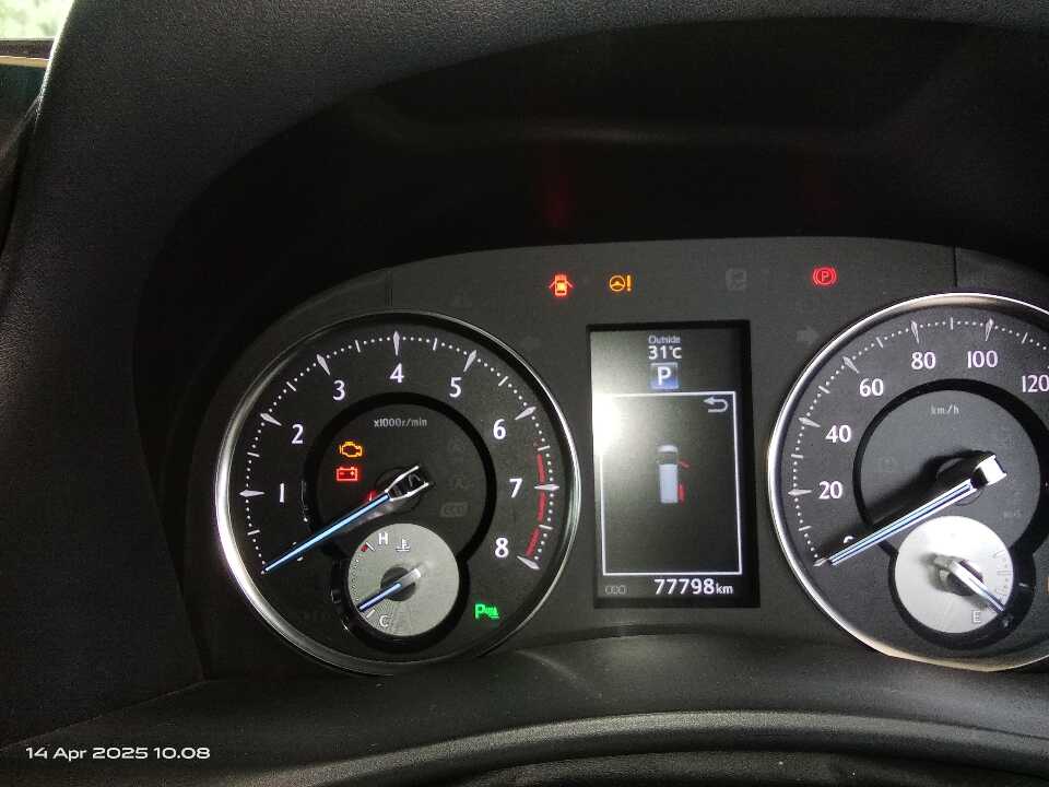 Foto Mobil Bekas Odometer Toyota Vellfire 2.5 G tahun 2017