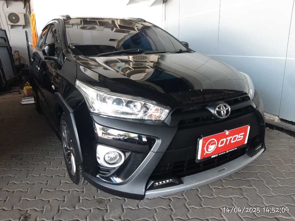 2017 Toyota Yaris 1.5 S - Foto 1 dari 9