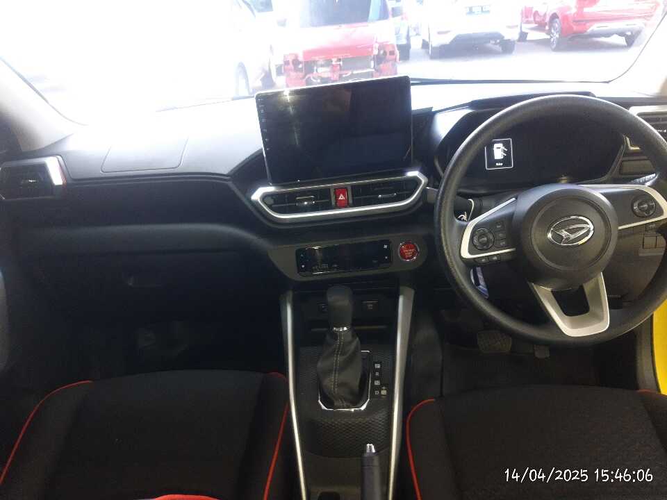 Foto Mobil Bekas Dashboard Daihatsu Rocky 1.0 R tahun 2021