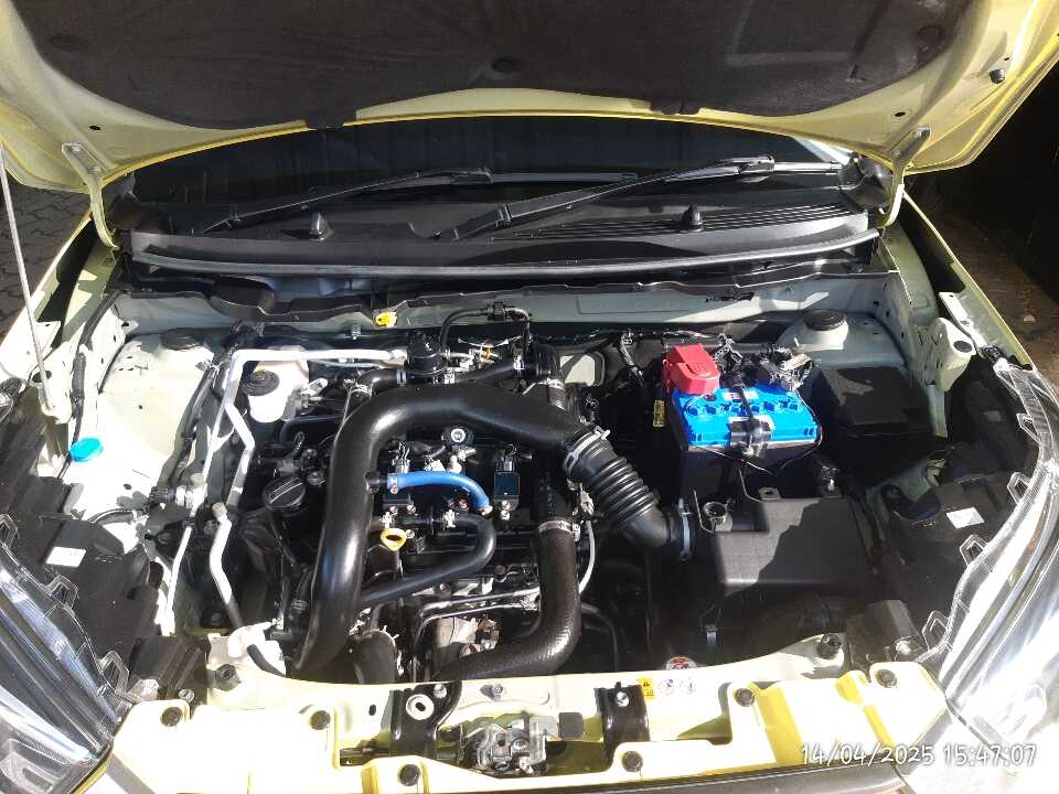 Foto Mobil Bekas Mesin Daihatsu Rocky 1.0 R tahun 2021
