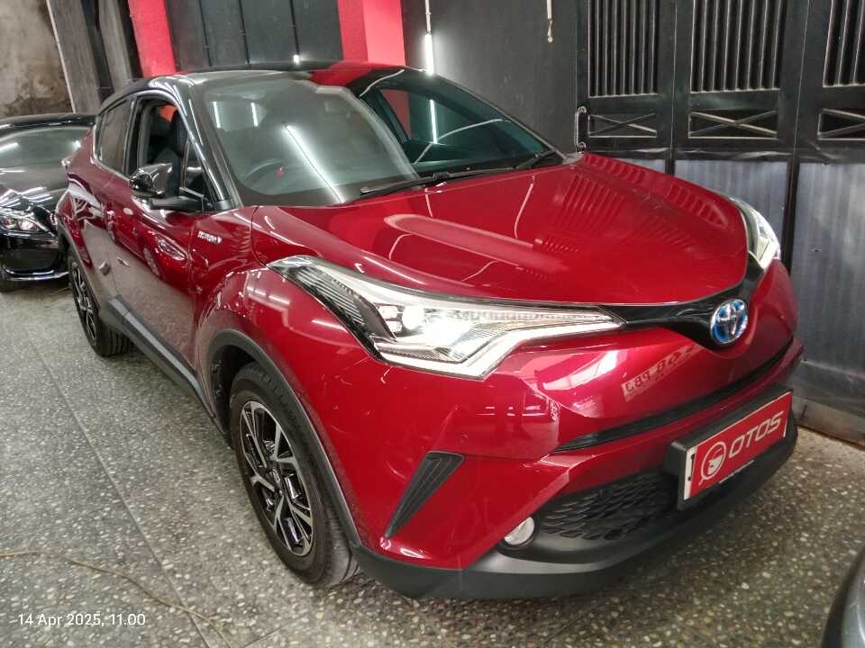 2019 Toyota C-HR 1.8 Hybrid - Foto 1 dari 6