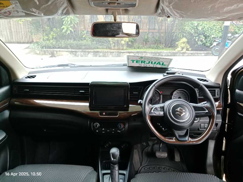 Foto Mobil Bekas Dashboard Suzuki Ertiga 1.5 tahun 2021