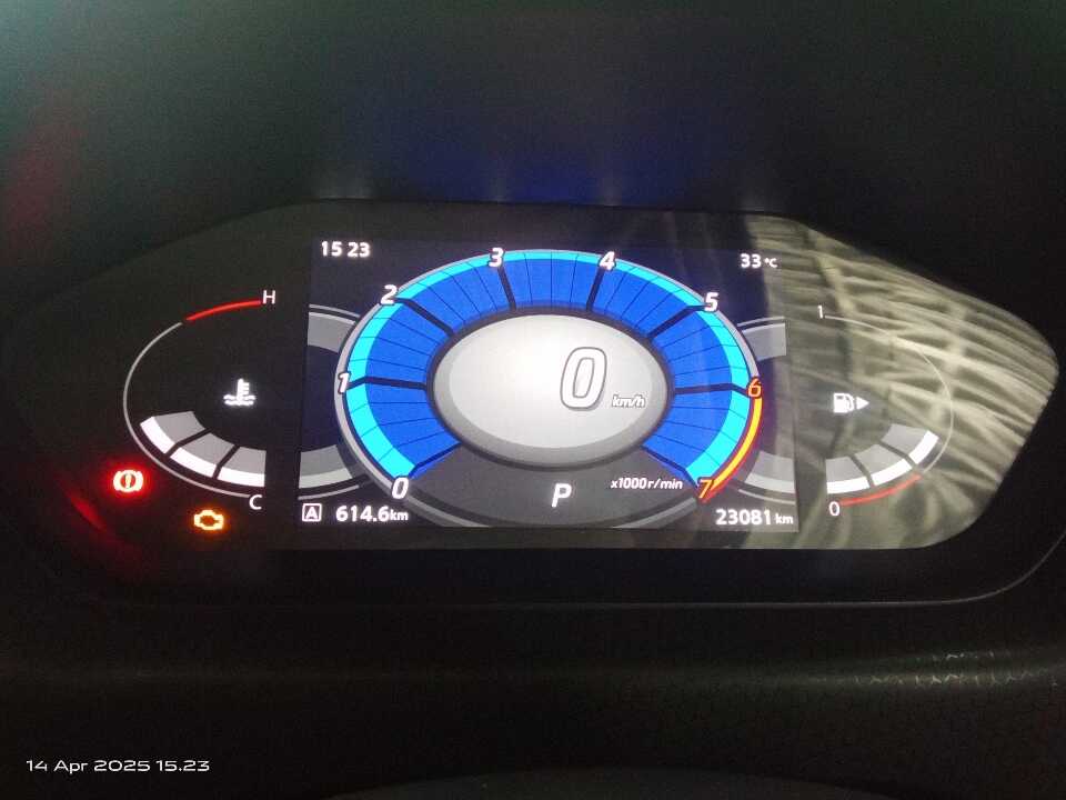 Foto Mobil Bekas Odometer Nissan Magnite 1.0 Turbo tahun 2020