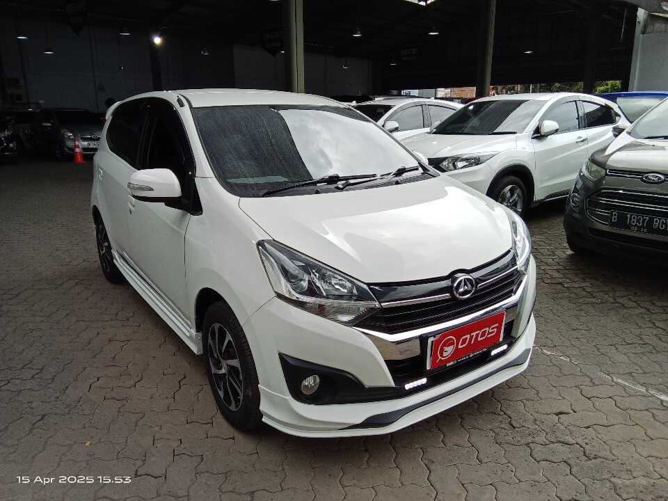 2018 Daihatsu Ayla 1.2 R - Foto 1 dari 9