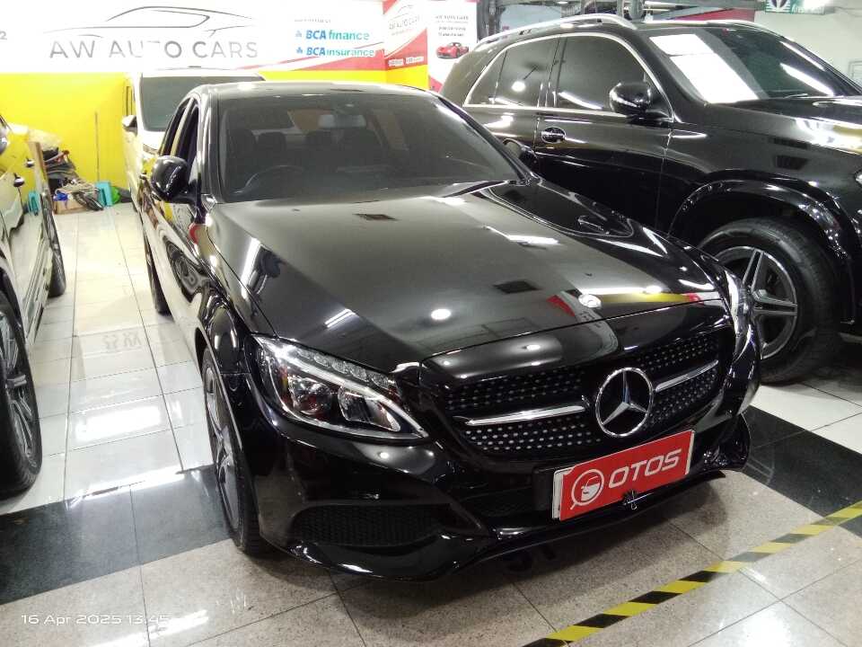 2017 Mercedes-Benz C200 2.0 - Foto 1 dari 6
