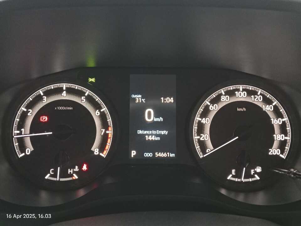 Foto Mobil Bekas Odometer Toyota Innova 2.0 Zenix G CVT tahun 2023