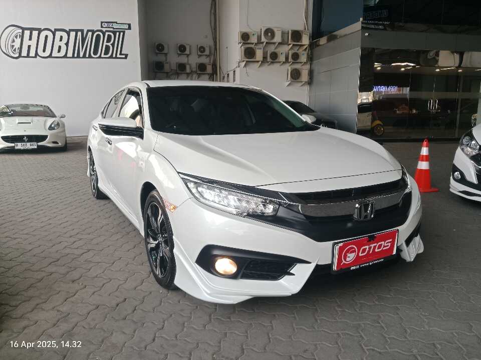 2017 Honda Civic 1.5 - Foto 1 dari 9