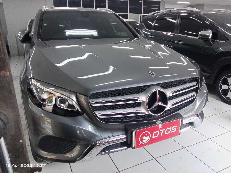 2017 Mercedes-Benz GLC200 2.0 - Foto 1 dari 6
