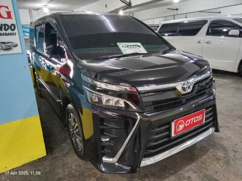 2018 Toyota Voxy 2.0