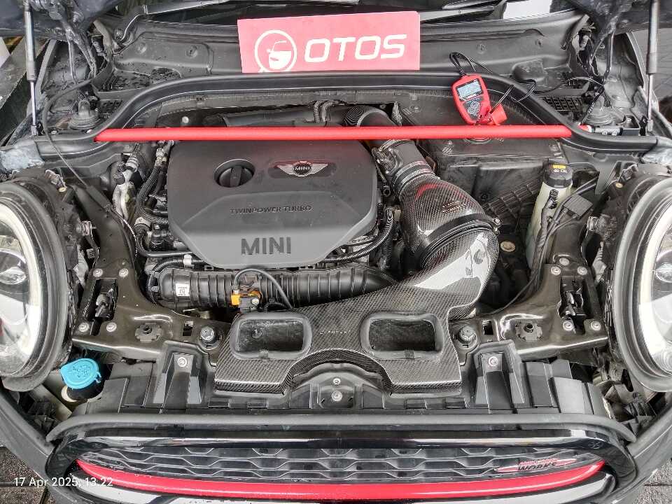 Foto Mobil Bekas Mesin MINI Cooper 2.0 John Cooper Works tahun 2017