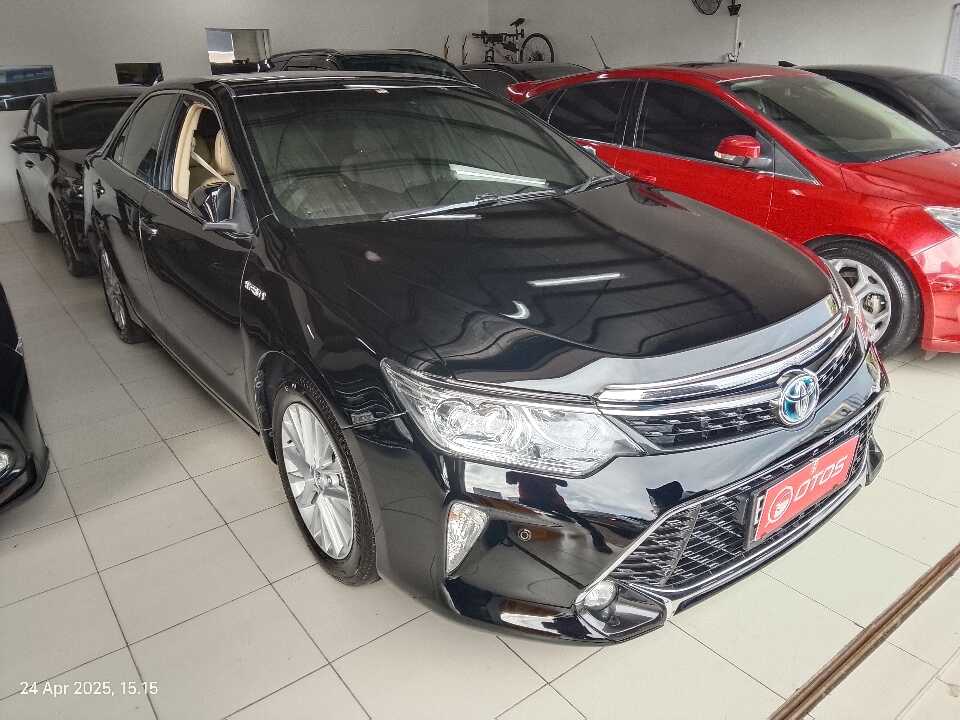 2017 Toyota Camry Hybrid 2.5 HV - Foto 1 dari 6