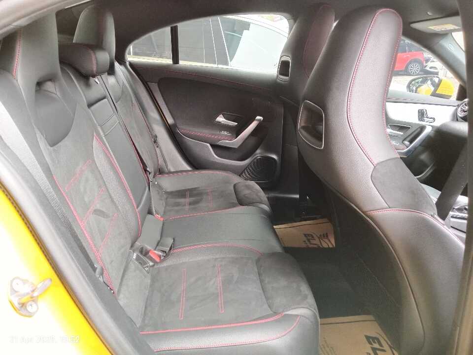 Foto Mobil Bekas Kabin Belakang Mercedes-Benz CLA200 1.3 tahun 2020