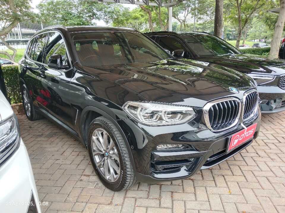 2021 BMW X3 2.0 Xdrive20i Luxury - Foto 1 dari 6