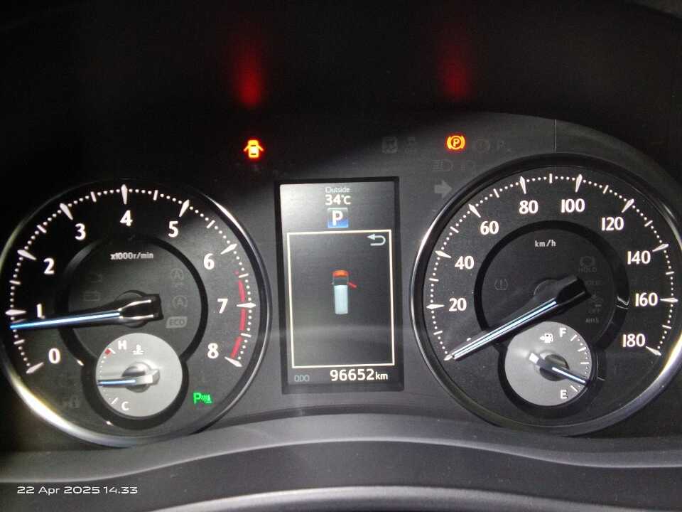 Foto Mobil Bekas Odometer Toyota Alphard 2.5 G tahun 2017