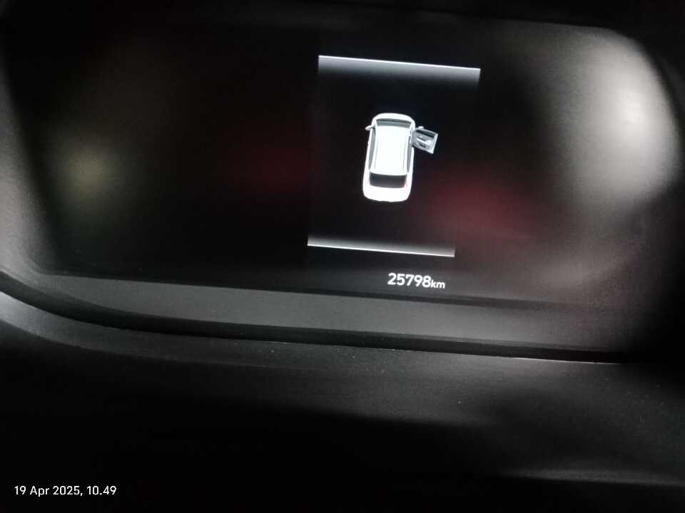 Foto Mobil Bekas Odometer Hyundai Stargazer 1.5 Prime tahun 2023